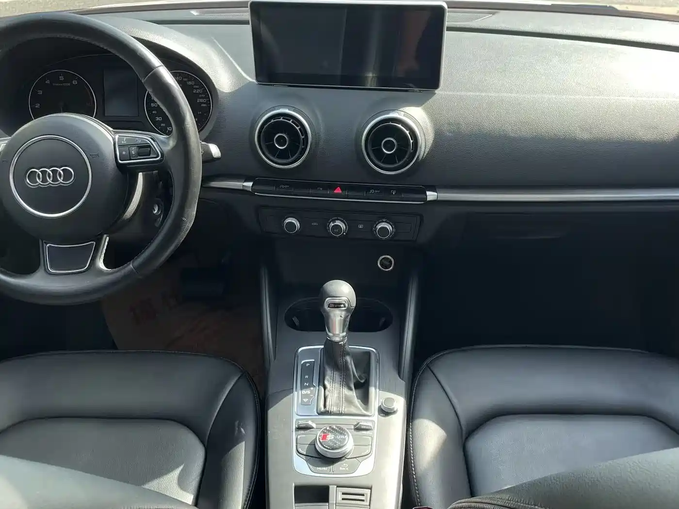 Audi A3 2016 Limousine 35 TFSI Leadership фото 9