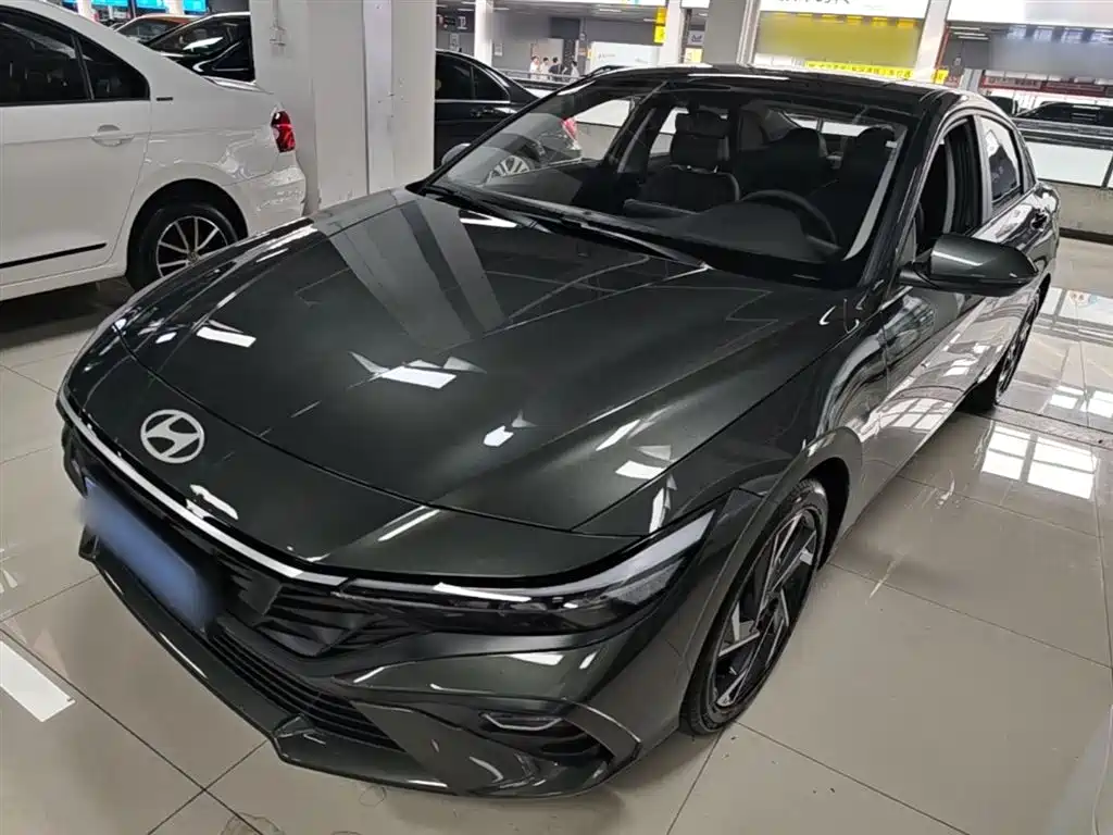 Hyundai Elantra 2023 1.5L CVT GLX Elite Edition