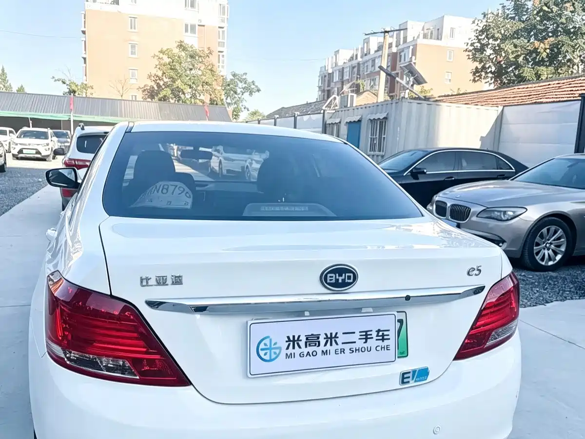 2016 BYD e5