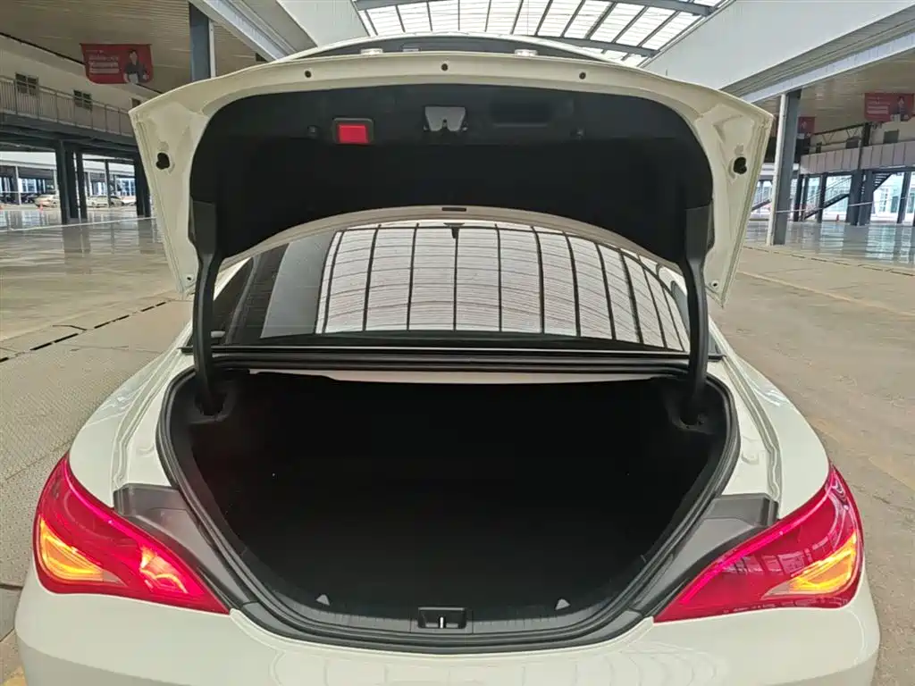 Mercedes-Benz CLA (Import) 2016 CLA 200 Sport фото 19