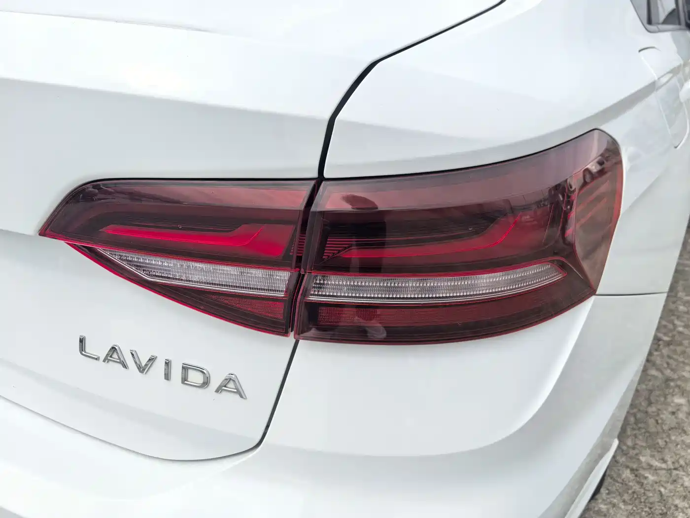 Volkswagen Lavida 2023 Facelift 1.5L Auto Full Comfort Edition фото 13