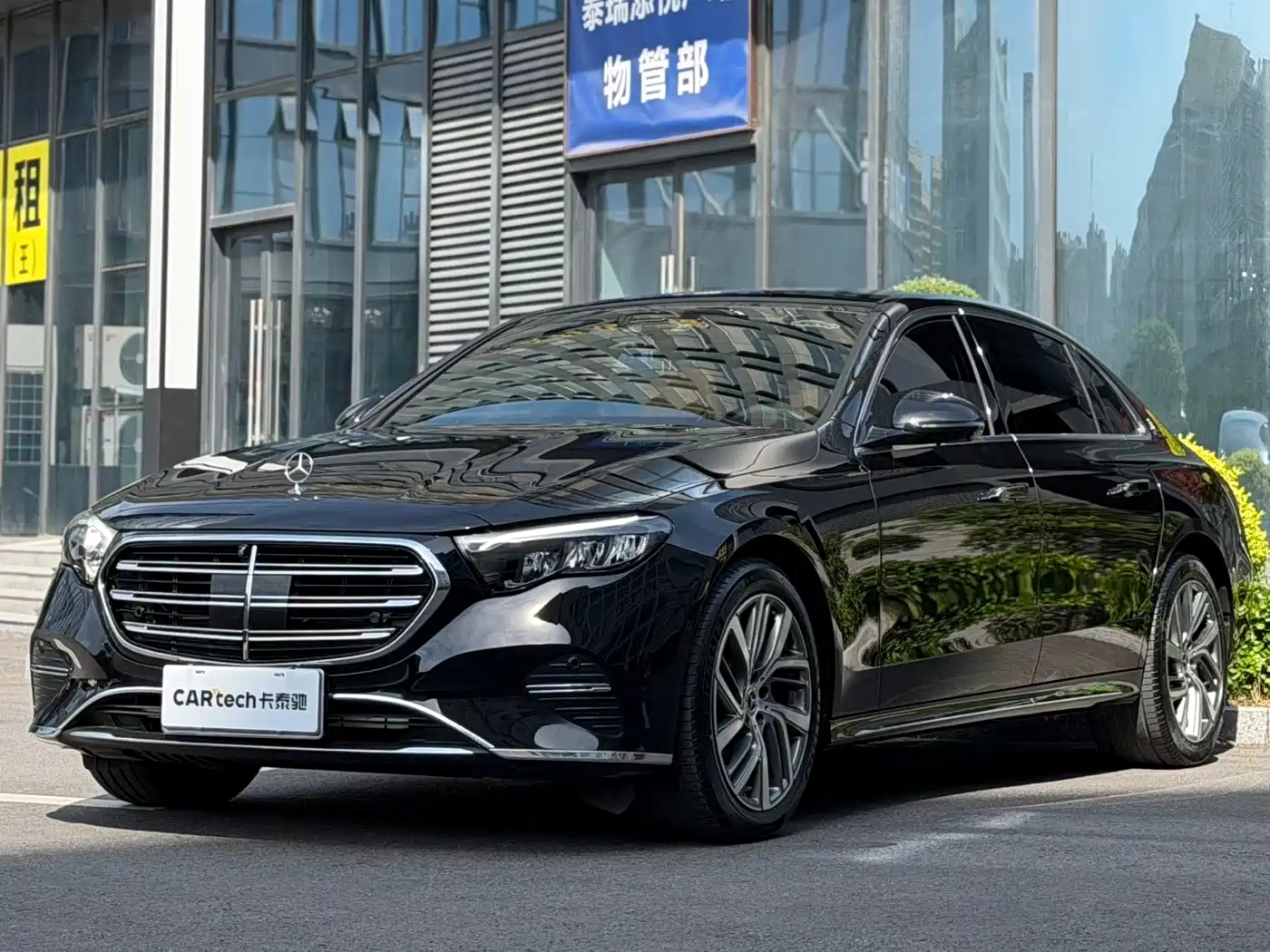 Mercedes-Benz E-Class 2025 E 300 L Fashion