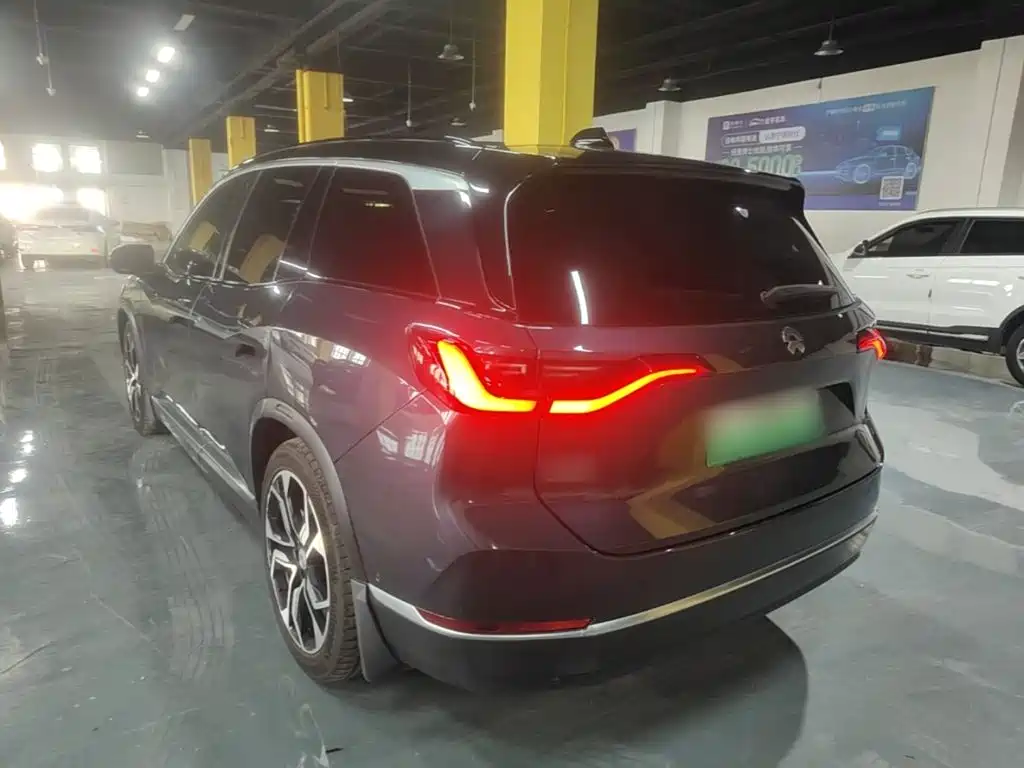Фото 5 - NIO ES8