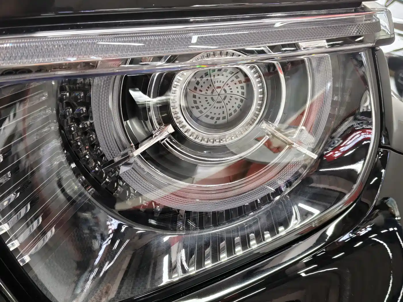 TANK TANK 700 NEW ENERGY