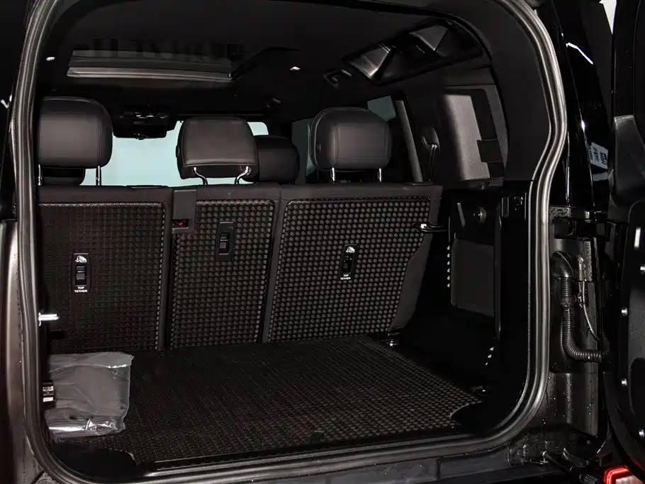 LAND ROVER GUARD