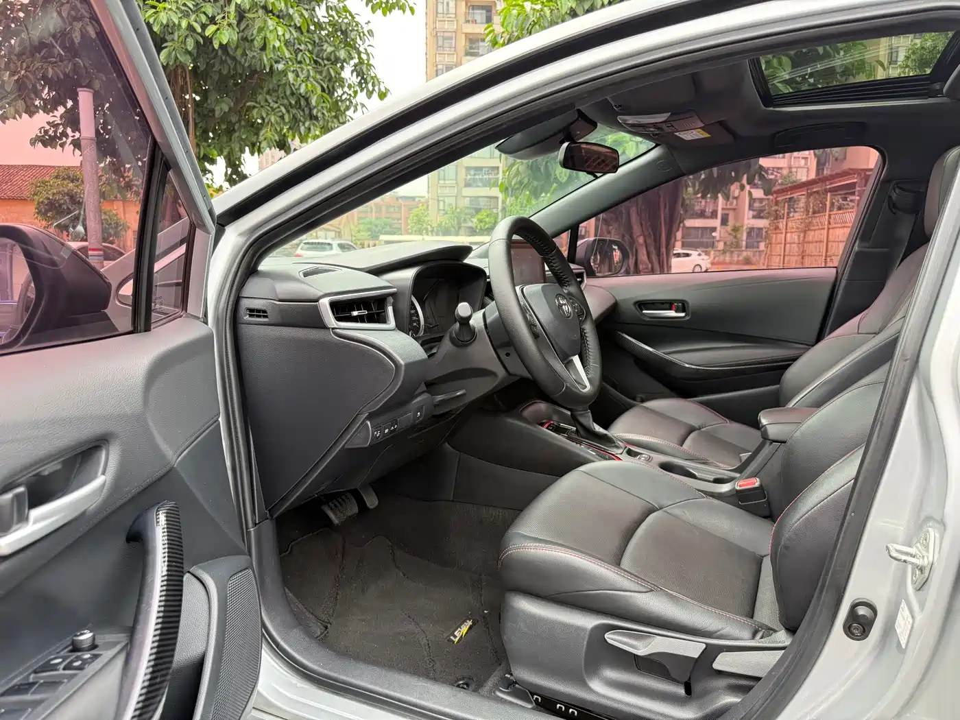 Toyota Levin 2021 Dual Engine 1.8H E-CVT Sport фото 8