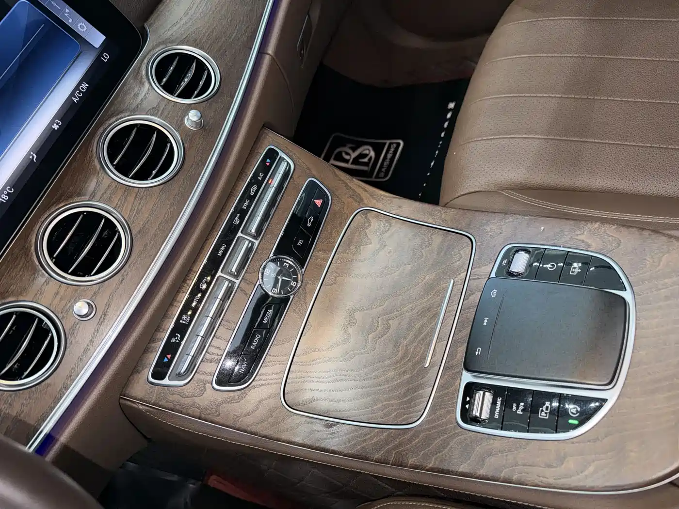 Mercedes-Benz E-Class 2019 E 300 L Luxury фото 6
