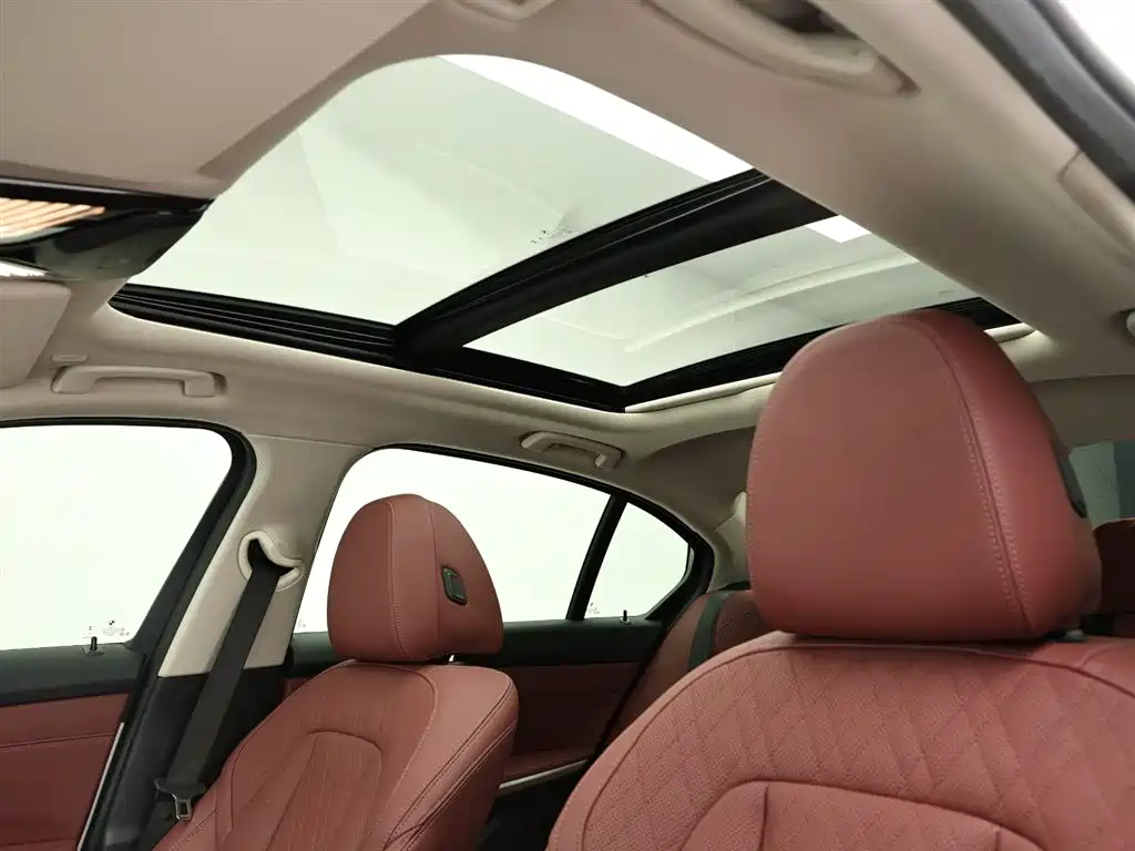 BMW i3 2025 eDrive 35 L фото 13
