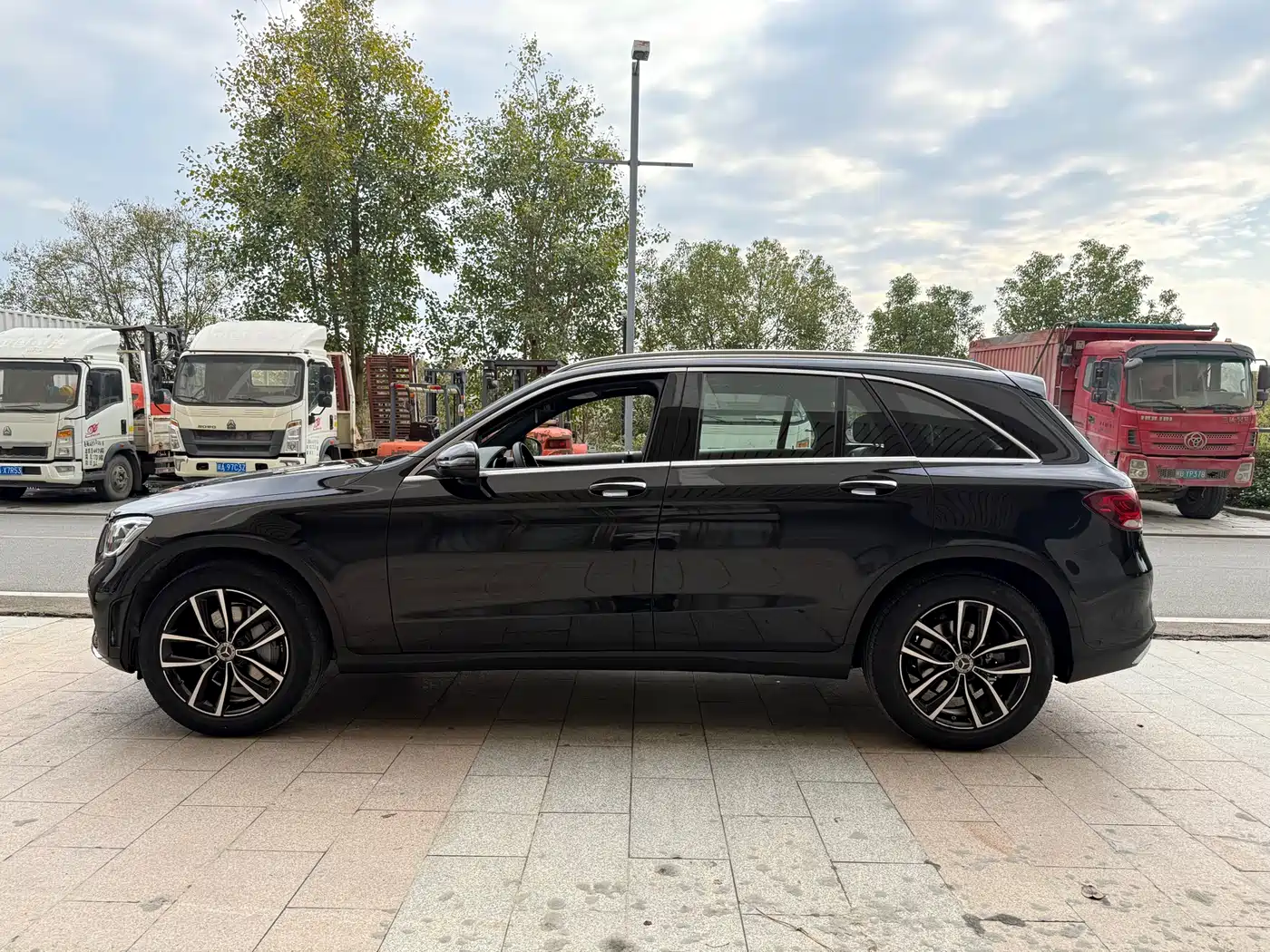Mercedes-Benz GLC 2021 GLC 260 L 4MATIC Luxury фото 4