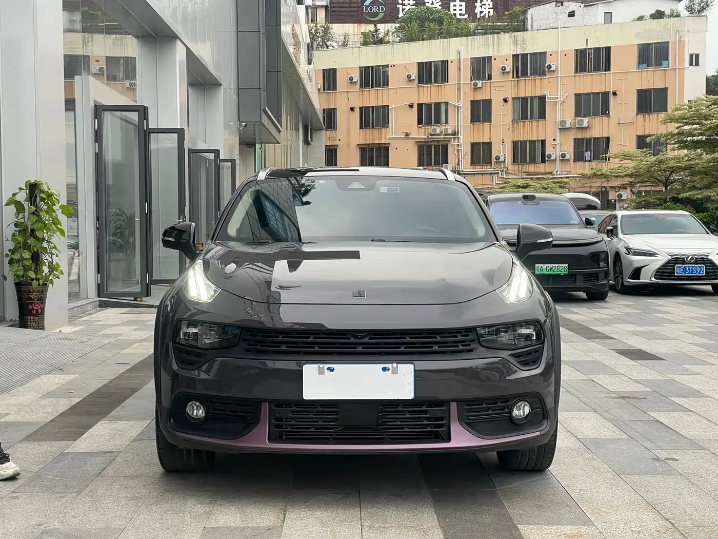 Lynk & Co 02 2021 2.0TD Automatic 2WD Power Champion Edition фото 15