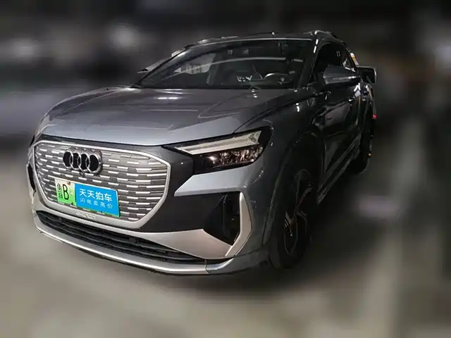 Audi Q4 e-tron 2022 40 e-tron Creation Edition — фото 1