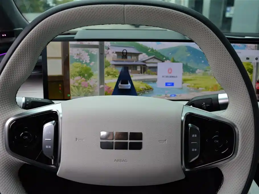 GEELY GALAXY GALAXY E8