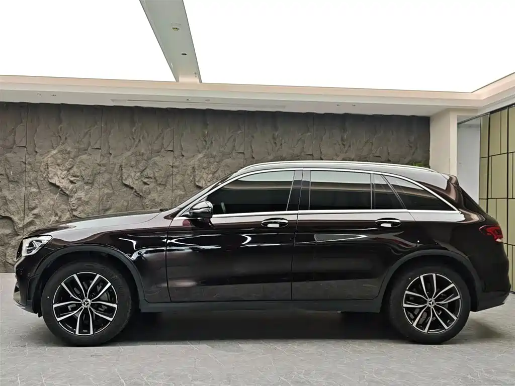 Mercedes-Benz GLC 2021 GLC 260 L 4MATIC Luxury фото 3
