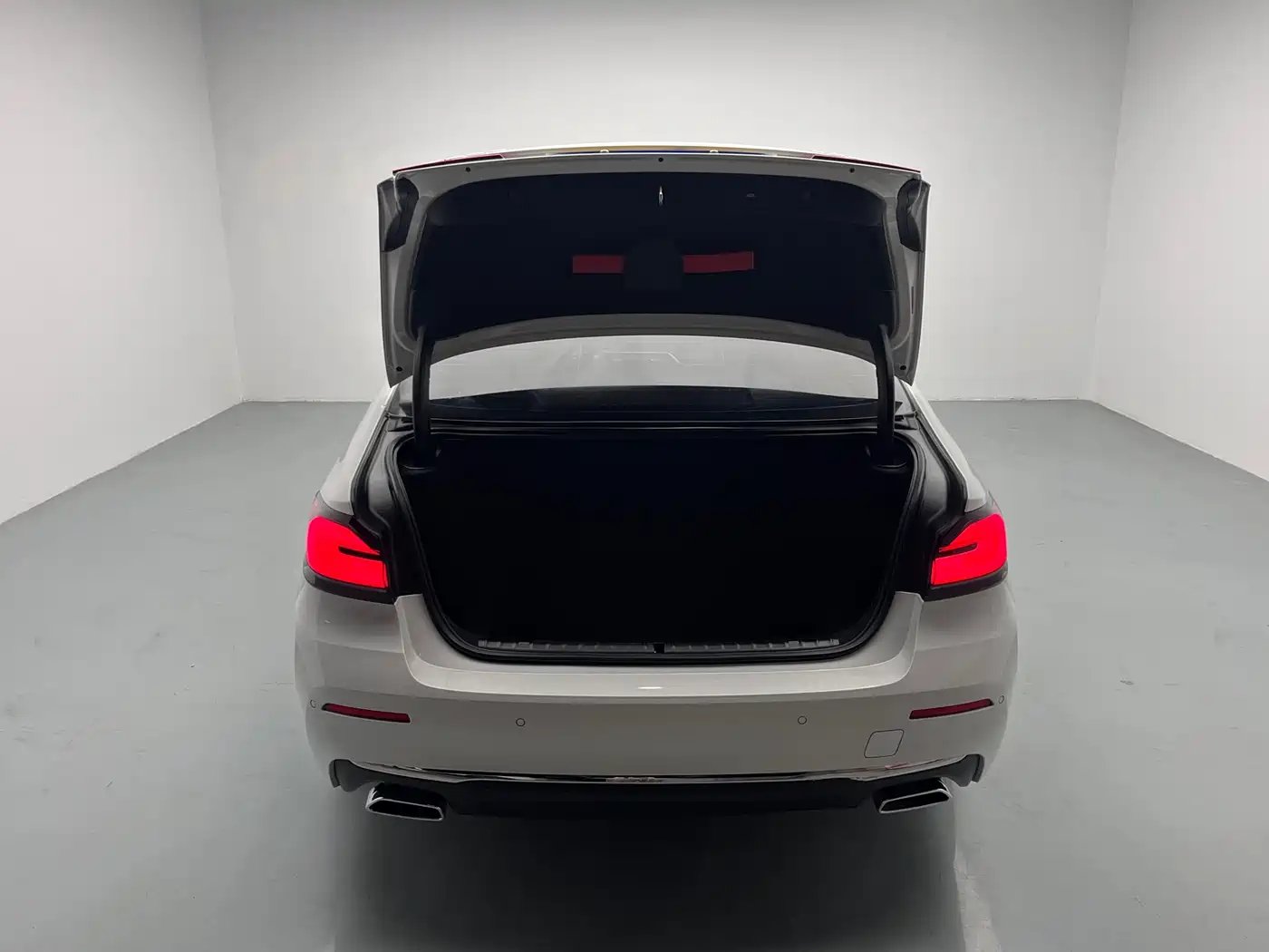 BMW 5 Series 2022 Facelift 525Li Luxury Package фото 12