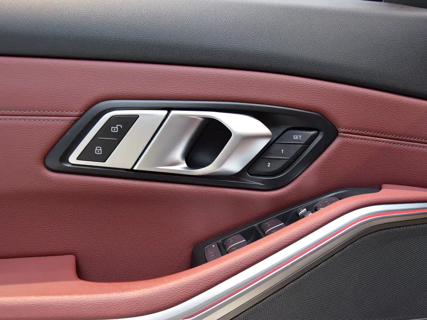 BMW 3 Series 2023 325i M Sport Black Night Package фото 10