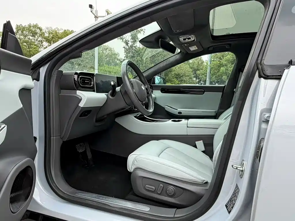 Leapmotor C01 2024 2023 630 AWD Performance Edition