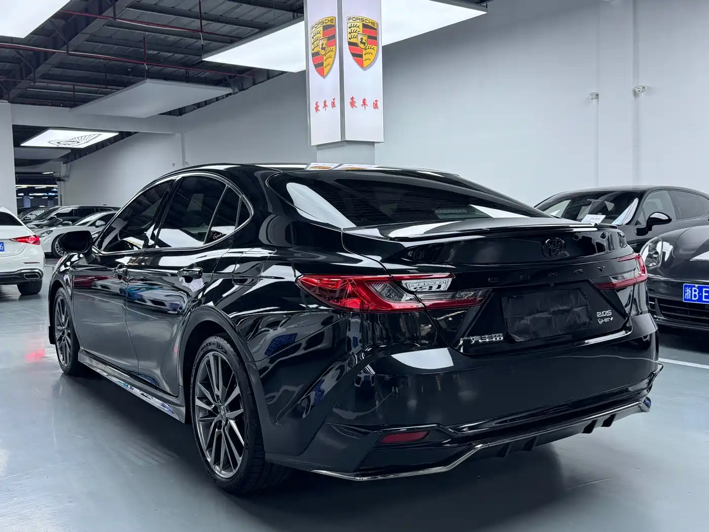 Toyota Camry 2024 Model Dual Hybrid 2.0HS Sport Edition фото 20