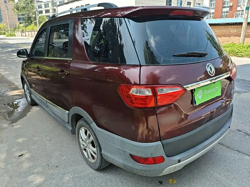 Dongfeng Fengguang Fengguang 370 2016 2016 1.5L Manual Luxury 7-seater