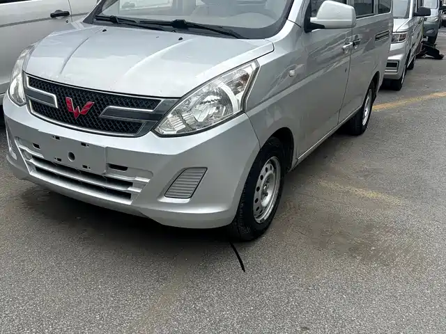 WULING WULING RONGGUANG V