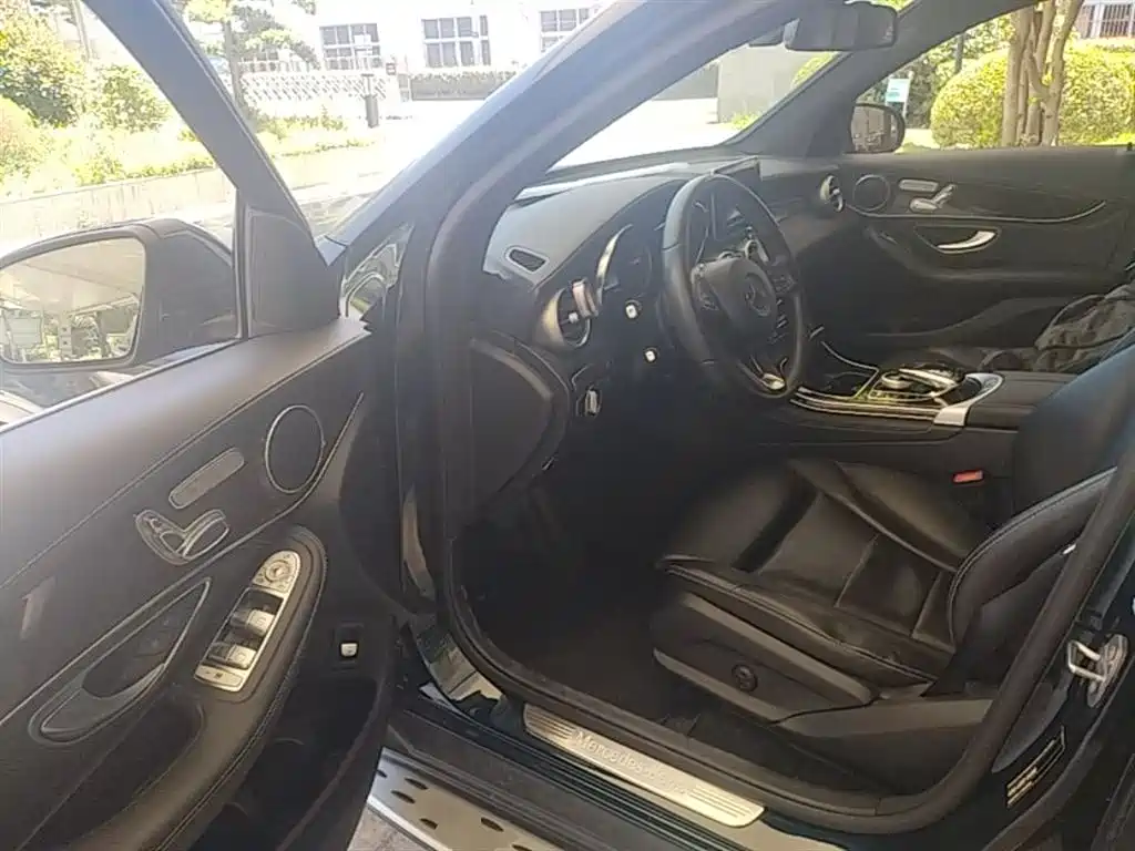Mercedes-Benz GLC 2019 GLC 260 L 4MATIC Dynamic фото 16