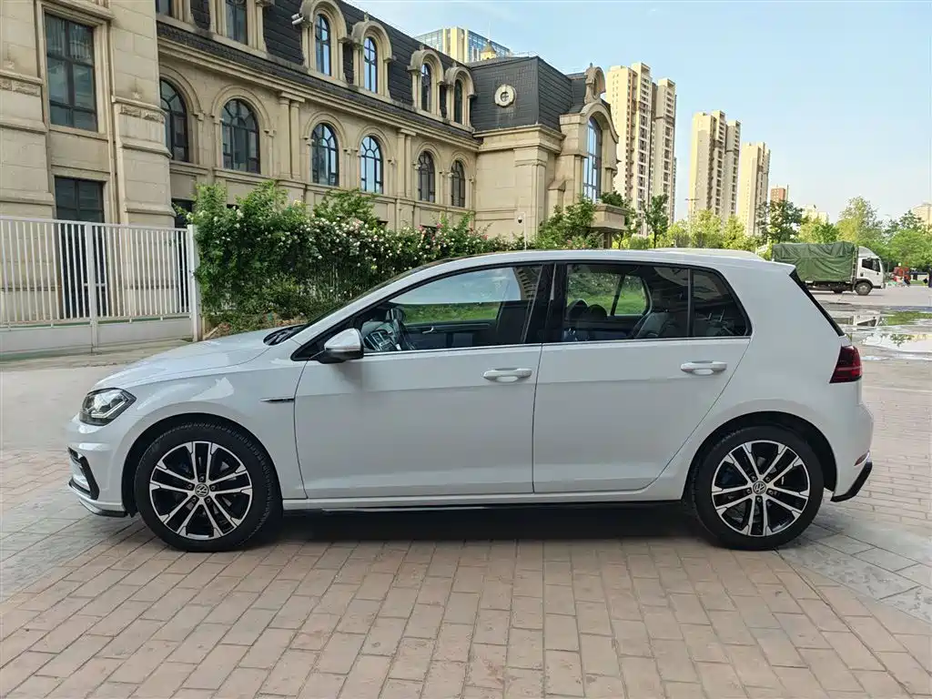 Volkswagen Golf 2018 280TSI Automatic R-Line Model фото 6