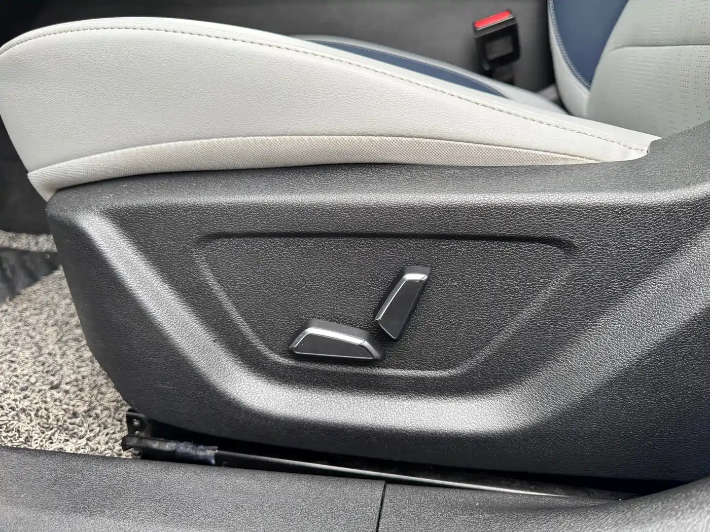 GEELY AUTOMOBILE EMGRAND