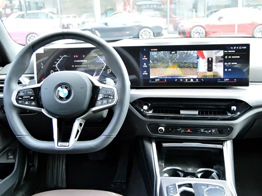 BMW 3 Series 2025 330Li Premium M Sport Night Edition фото 8