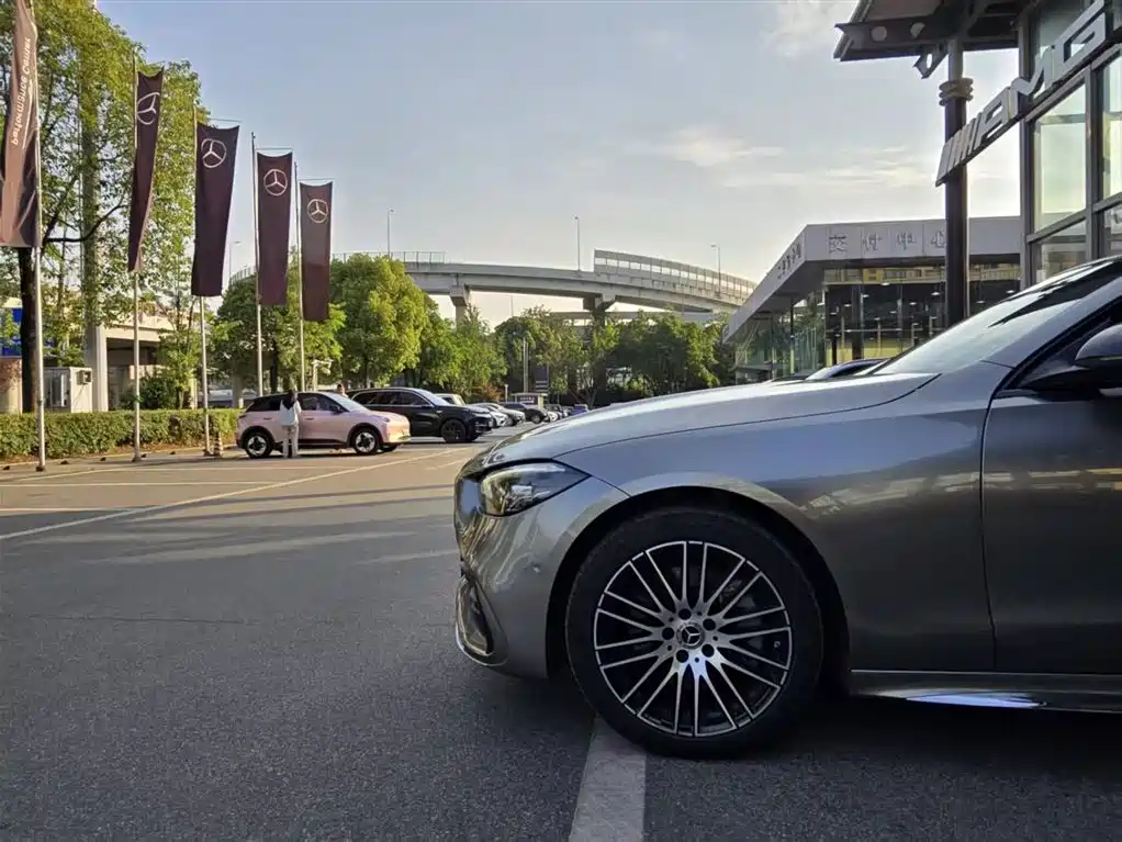 Mercedes-Benz C-Class 2024 C 260 L Sport фото 11