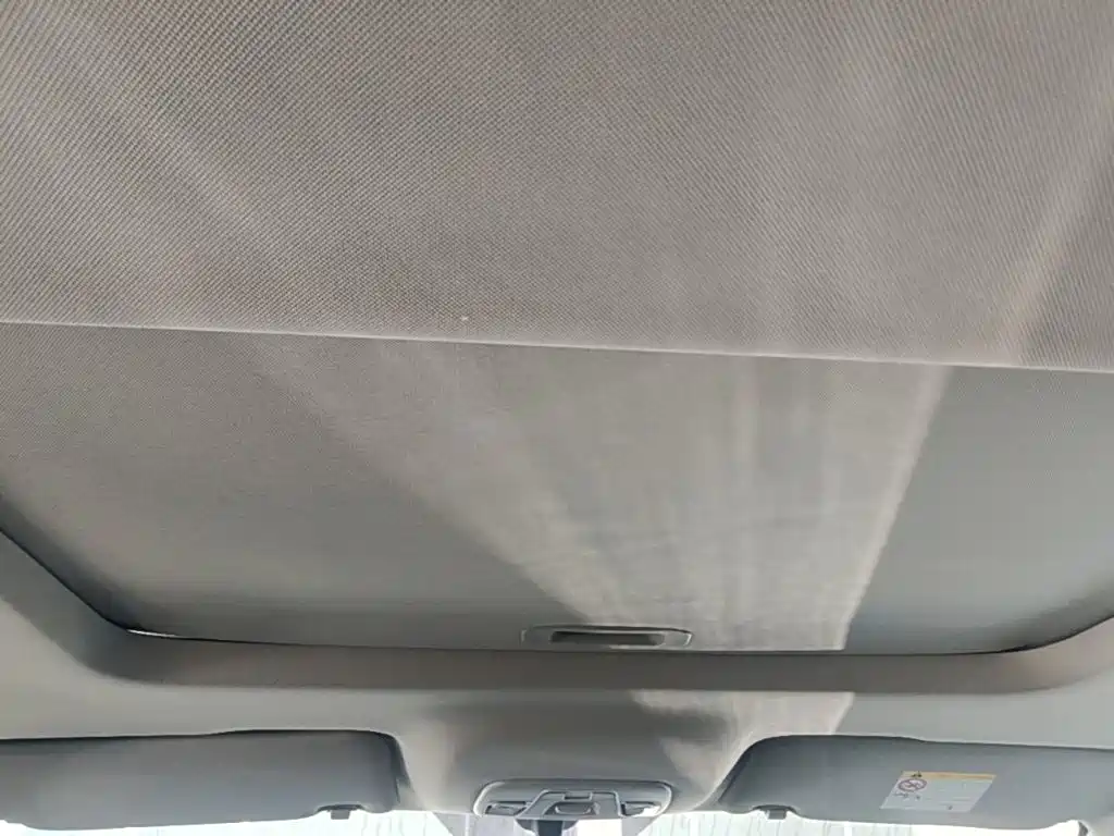 Фото 23 - Geely Coolray