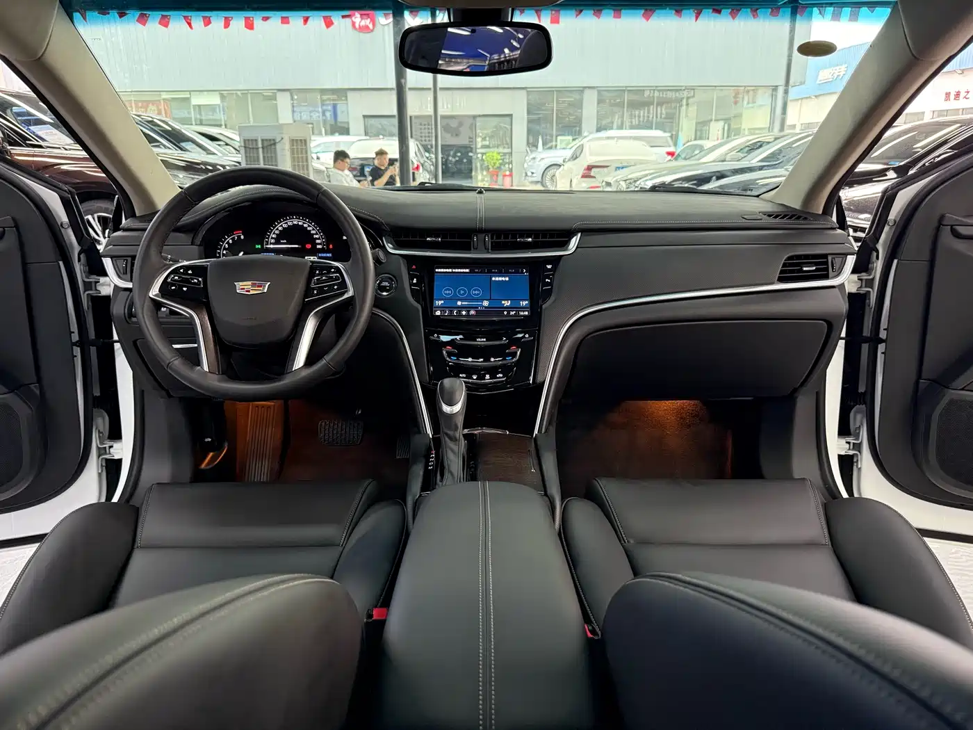 Cadillac XTS 2018 28T Technology фото 14