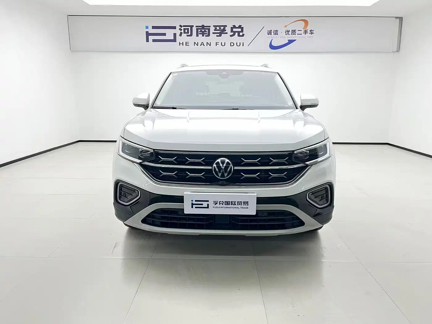 Volkswagen Tayron 2023 280TSI 2WD Luxury Plus Advanced Edition фото 2
