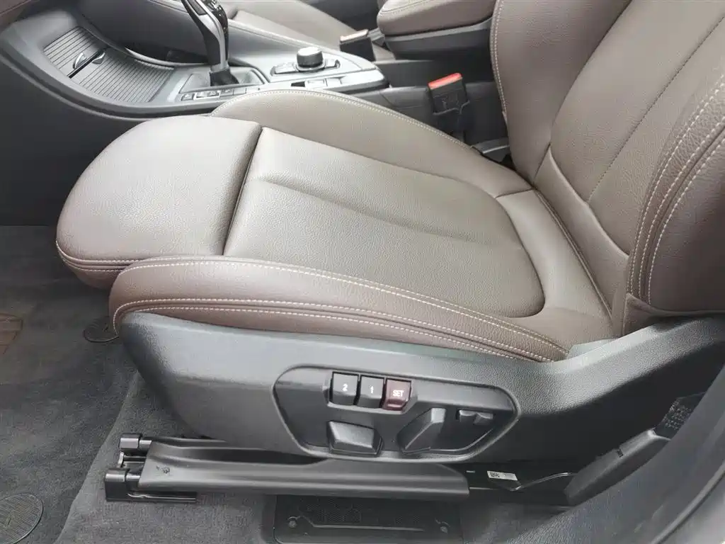 BMW X1 2020 sDrive20Li Fashion Model фото 20
