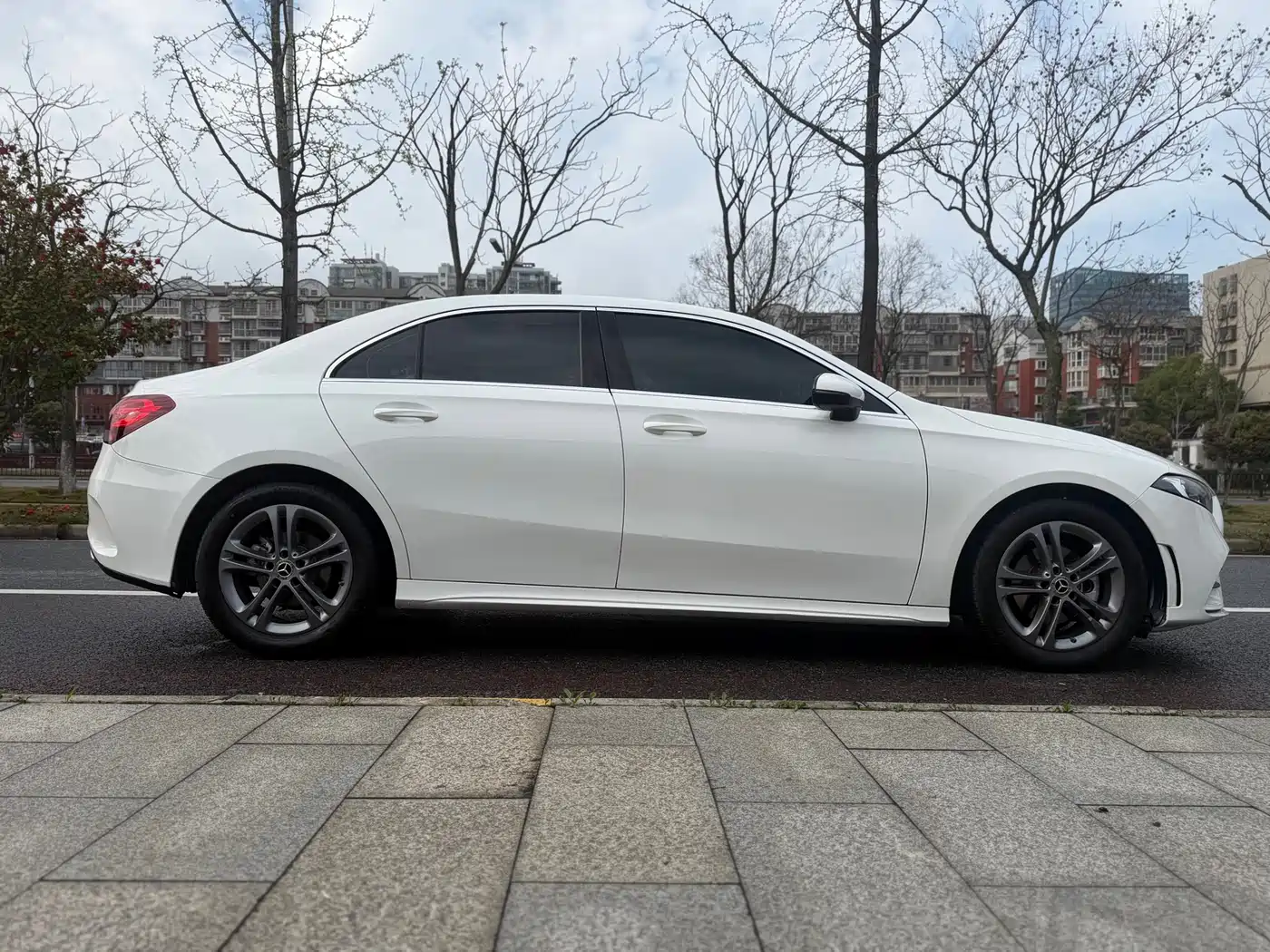 Mercedes-Benz A-Class 2022 A 180 L Sport Sedan фото 8