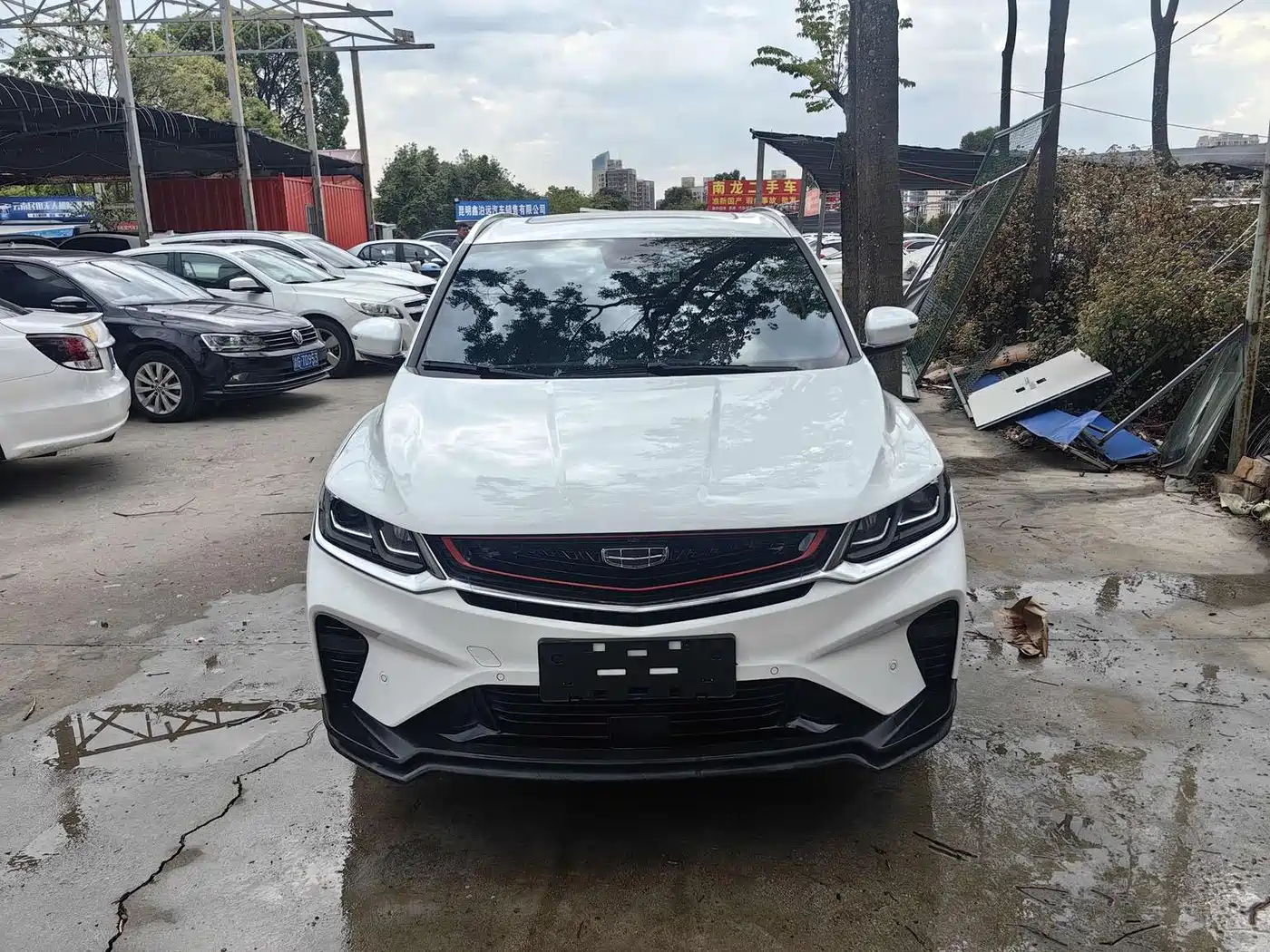 Photo 2 - Geely Binyue
