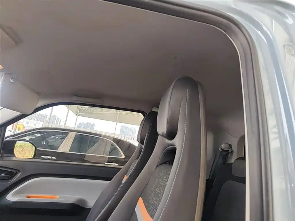 WULING AUTOMOBILE HONGGUANG MINIEV