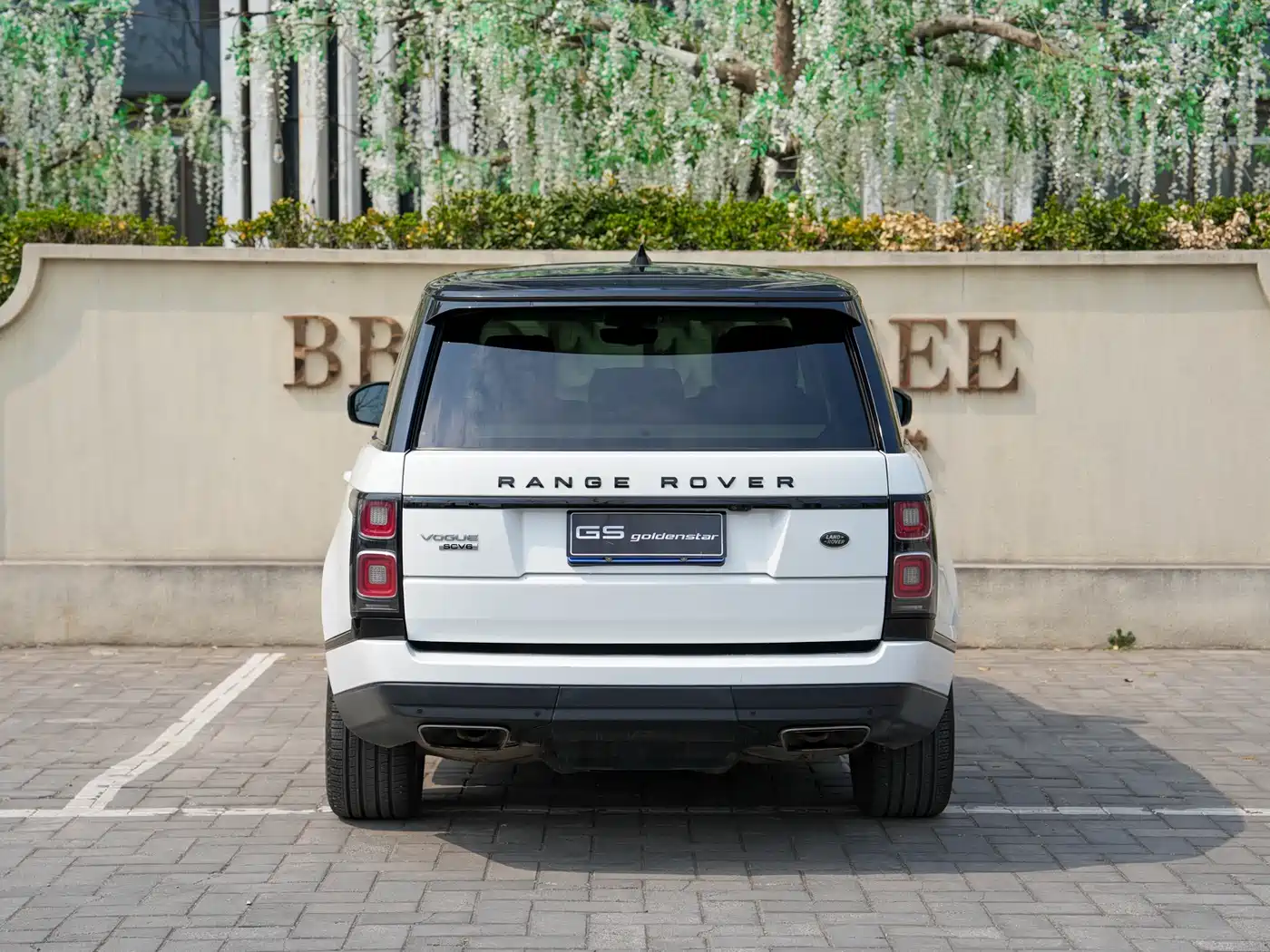 Land Rover Range Rover 2018 3.0 SC V6 Vogue SE Genesis Extended Edition фото 4