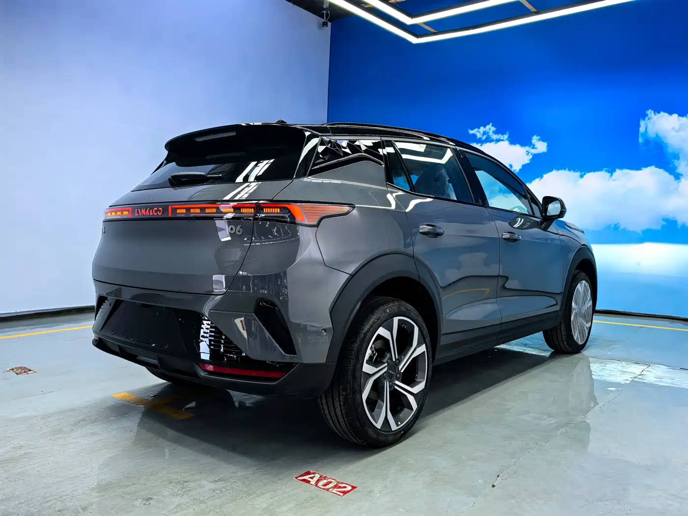 LYNK 06