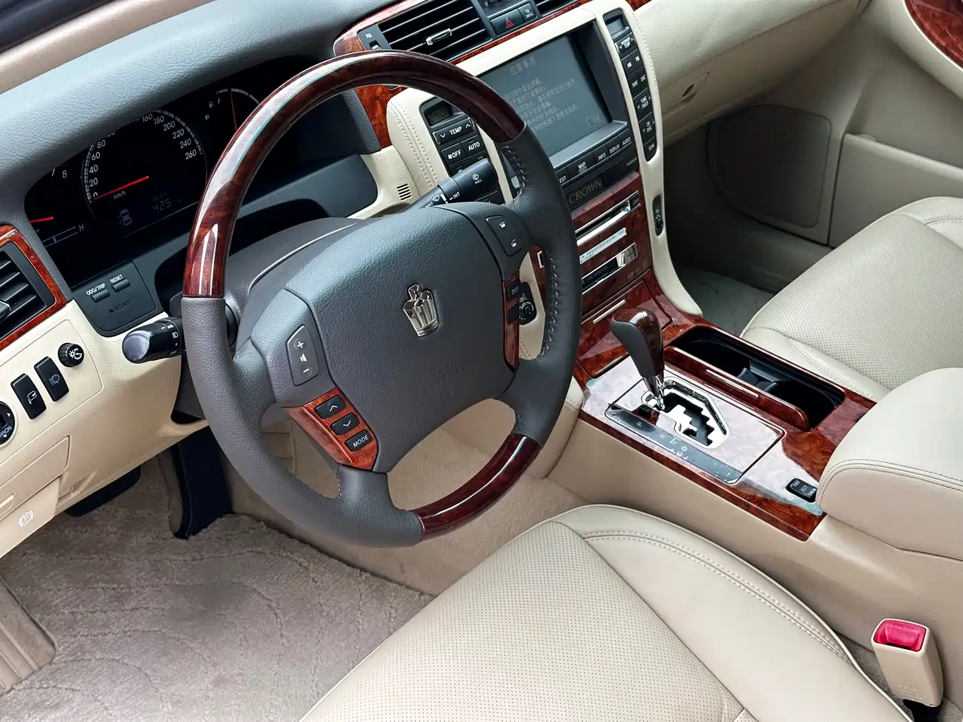 Toyota Crown 2009 2.5L Royal Special Navigation Edition фото 10