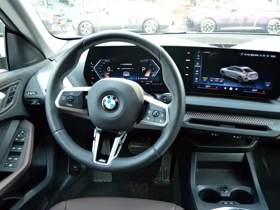 BMW 2 Series 2025 225L M Sport Package фото 12