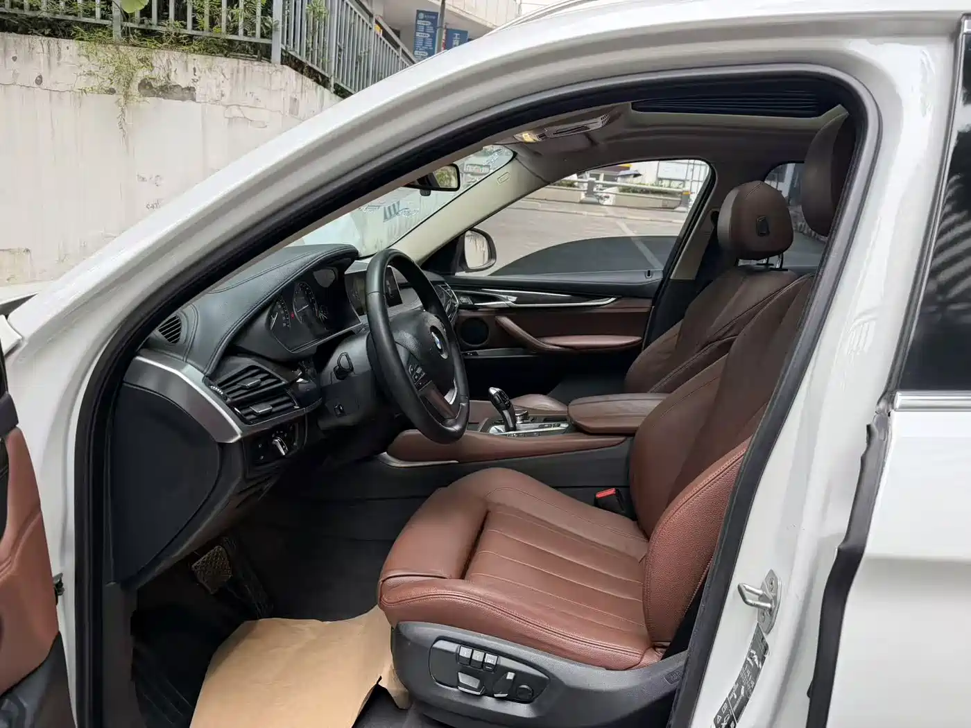BMW X6 2015 xDrive28i фото 6