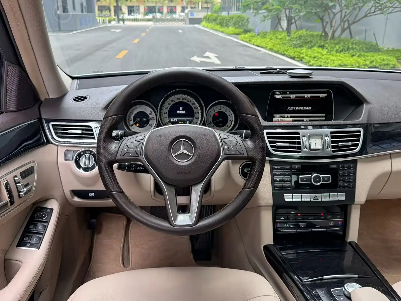 Mercedes-Benz E-Class 2014 E 260 L Sport фото 6