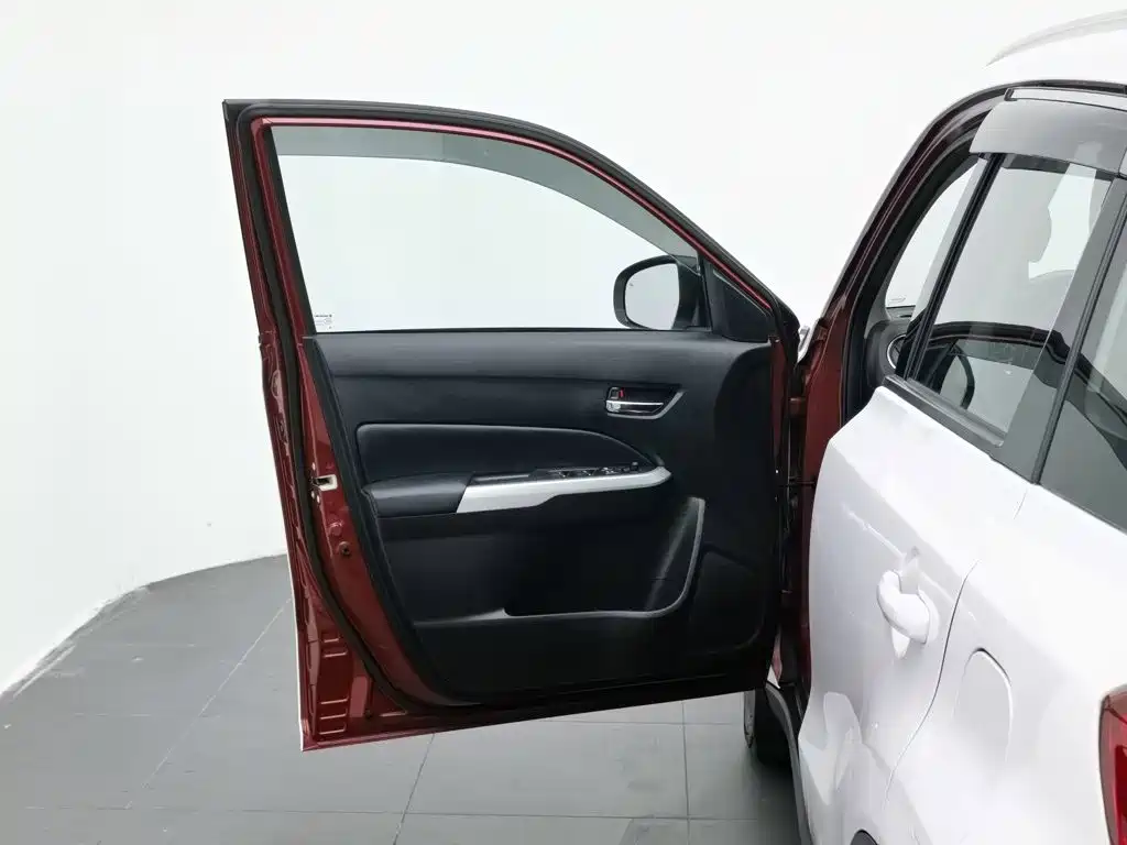 Suzuki Vitara 2017 2016 1.4T Auto 2WD Luxury Model