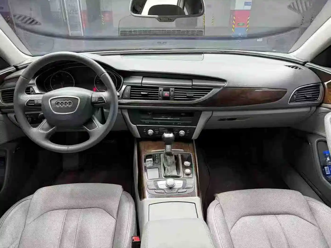 Audi A6L 2014 35 FSI Luxury фото 8