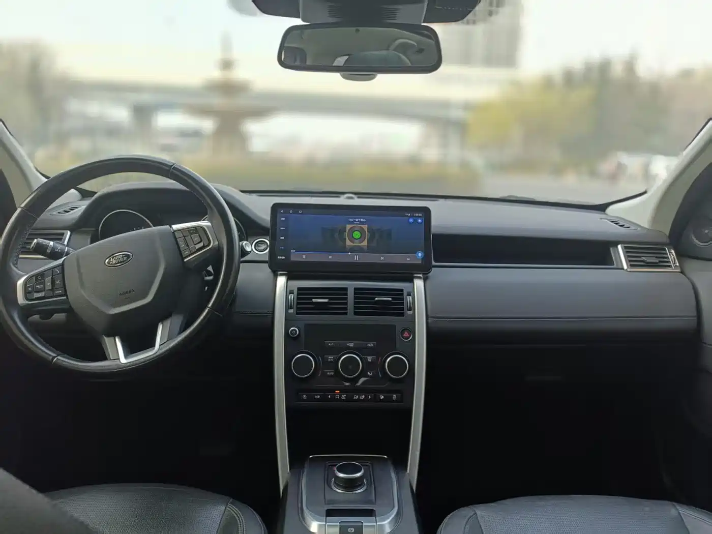 Land Rover Discovery Sport 2019 240PS SE Edition China V фото 6