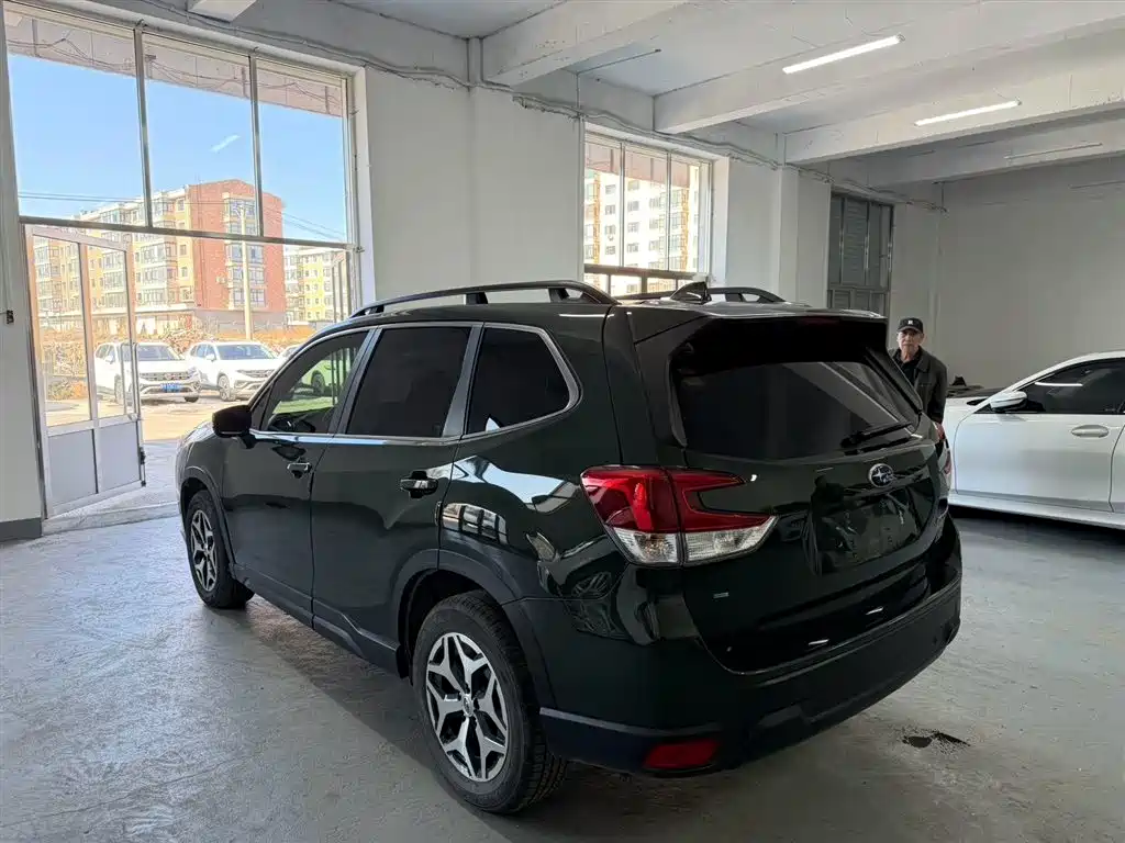 SUBARU FORESTER