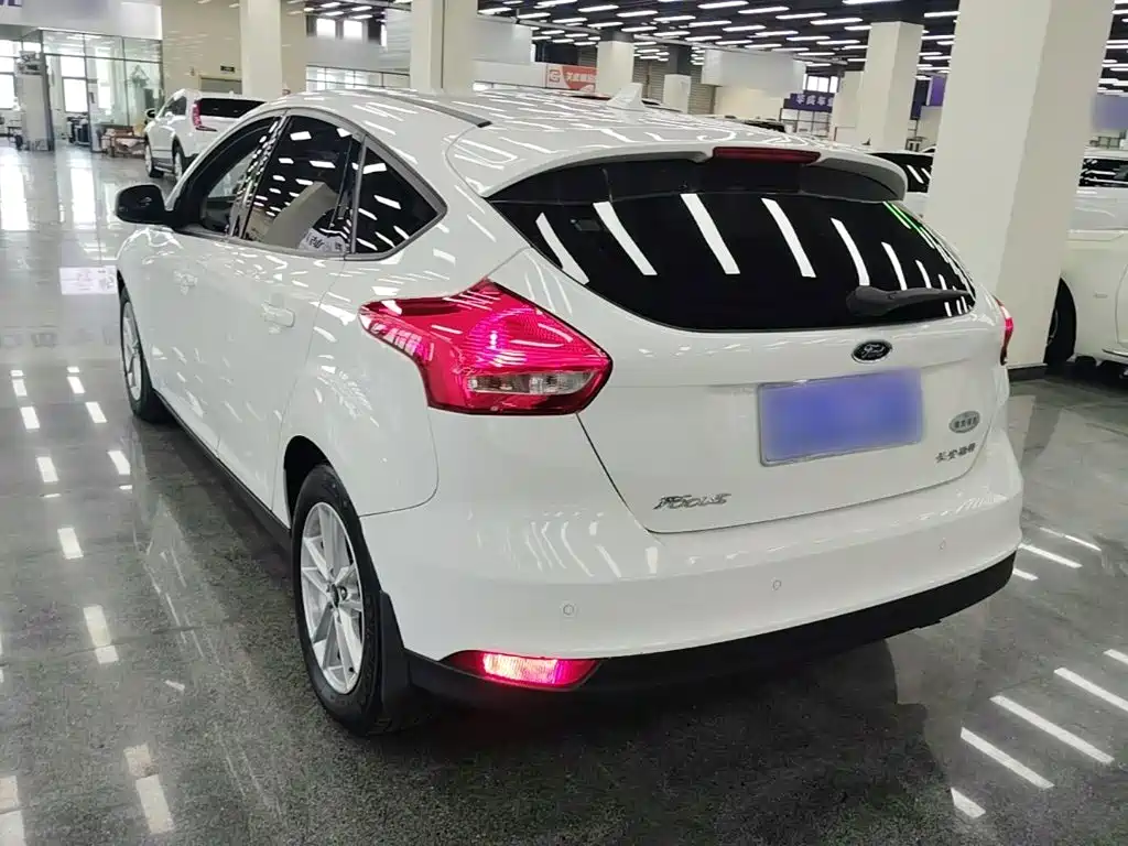 Ford Focus 2018 2018 Hatchback Classic 1.6L Automatic Trend Smart Edition