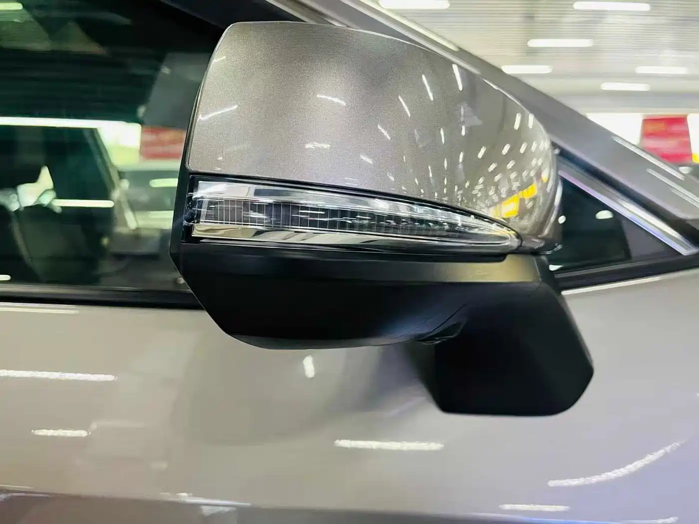 Toyota RAV4 Rongfang 2021 Hybrid 2.5L E-CVT AWD Elite PLUS Edition фото 16