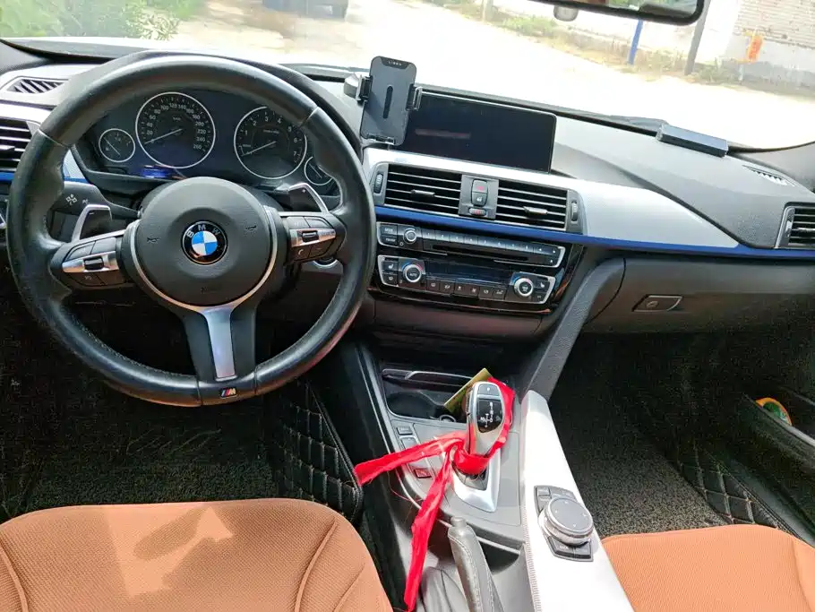 Фото 12 - BMW 3 Series