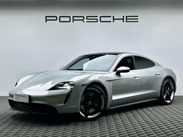 Porsche Taycan 2021