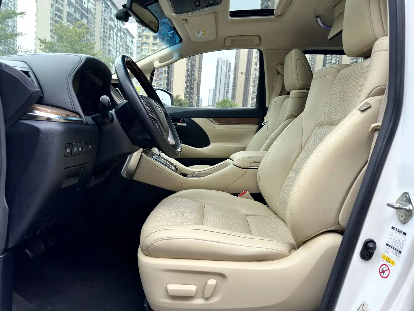 Toyota Alphard 2015 3.5L Premium Edition фото 8